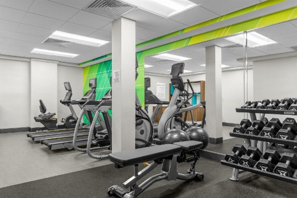 Holiday Inn Cleveland image 10