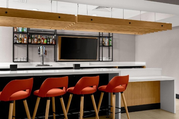 Holiday Inn Cleveland image 18